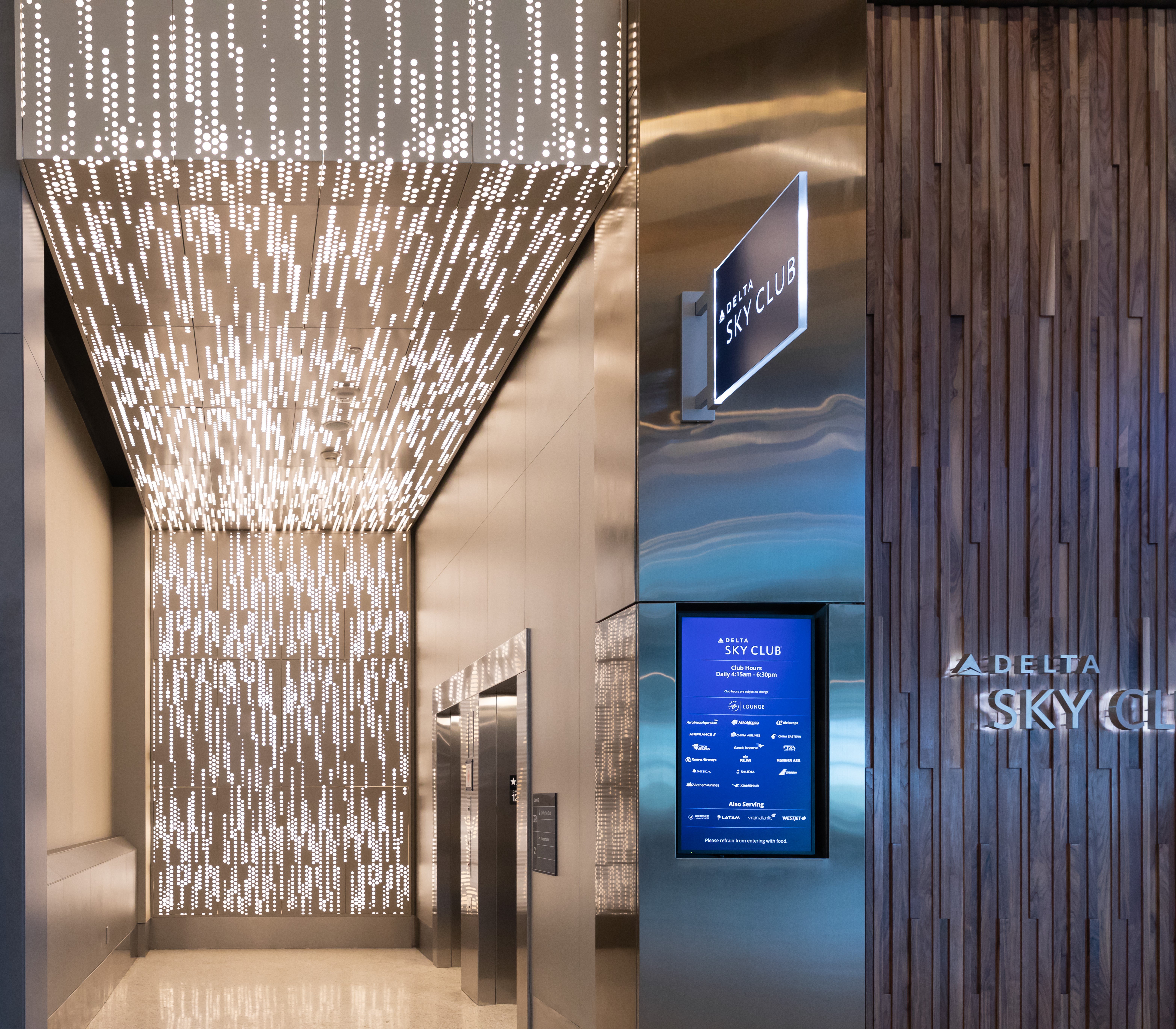 New Delta Sky Club at Kansas City Airport (MCI)